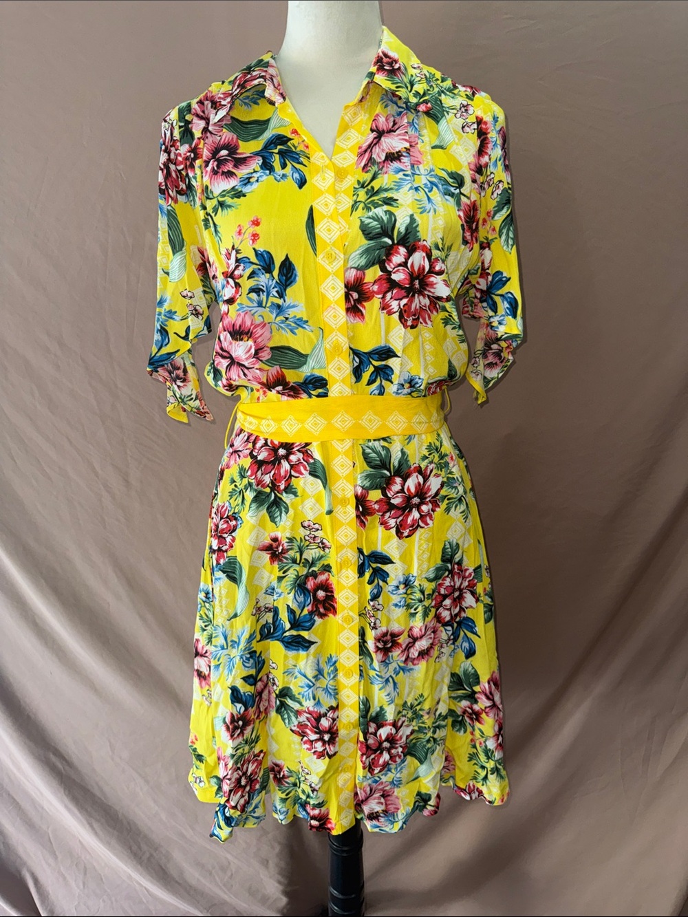NWOT ECI Yellow Floral Short Sleeve Shirt Dress
